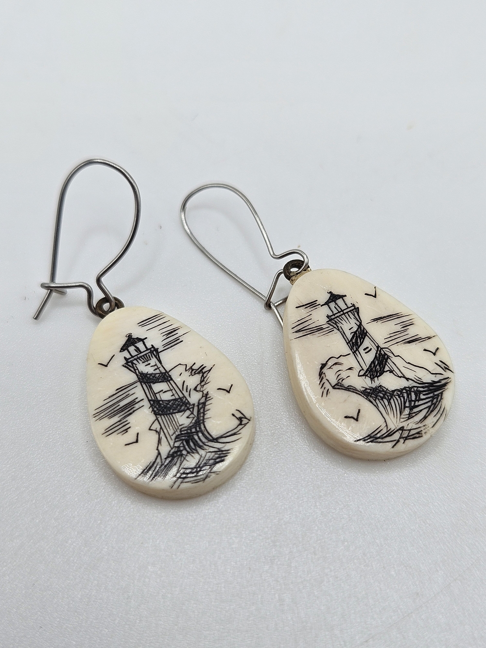 VINTAGE Scrimshaw Engraved Lighthouse Sea Silver Tone Hook Dangle Earrings